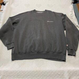 🍓Gray Champion Sweatshirt (2XL)